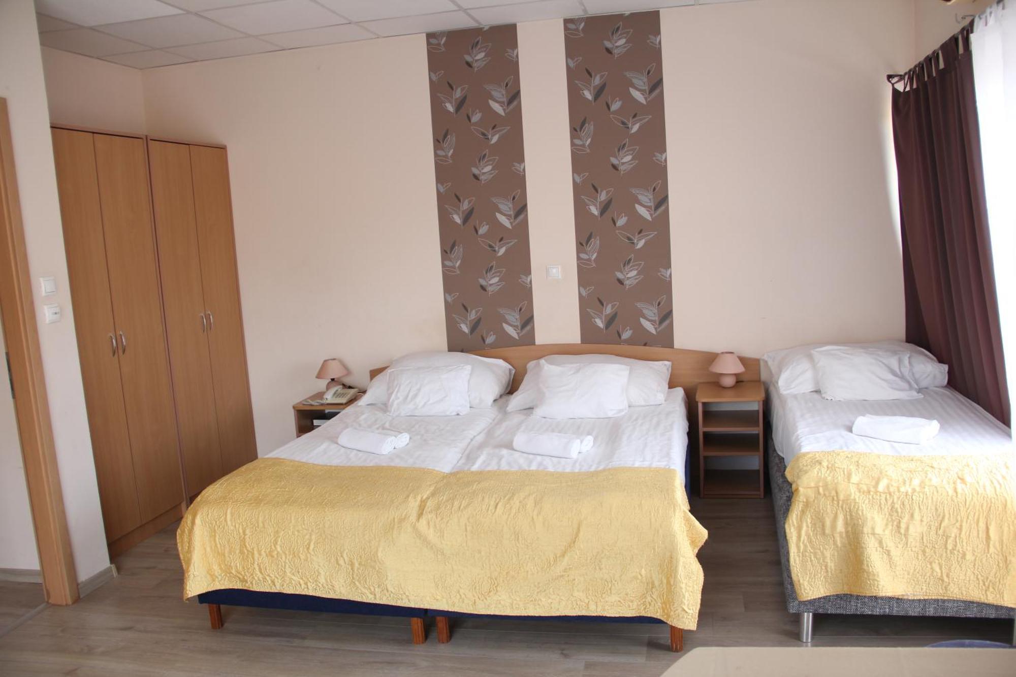 Hotel Rose City Boedapest Buitenkant foto