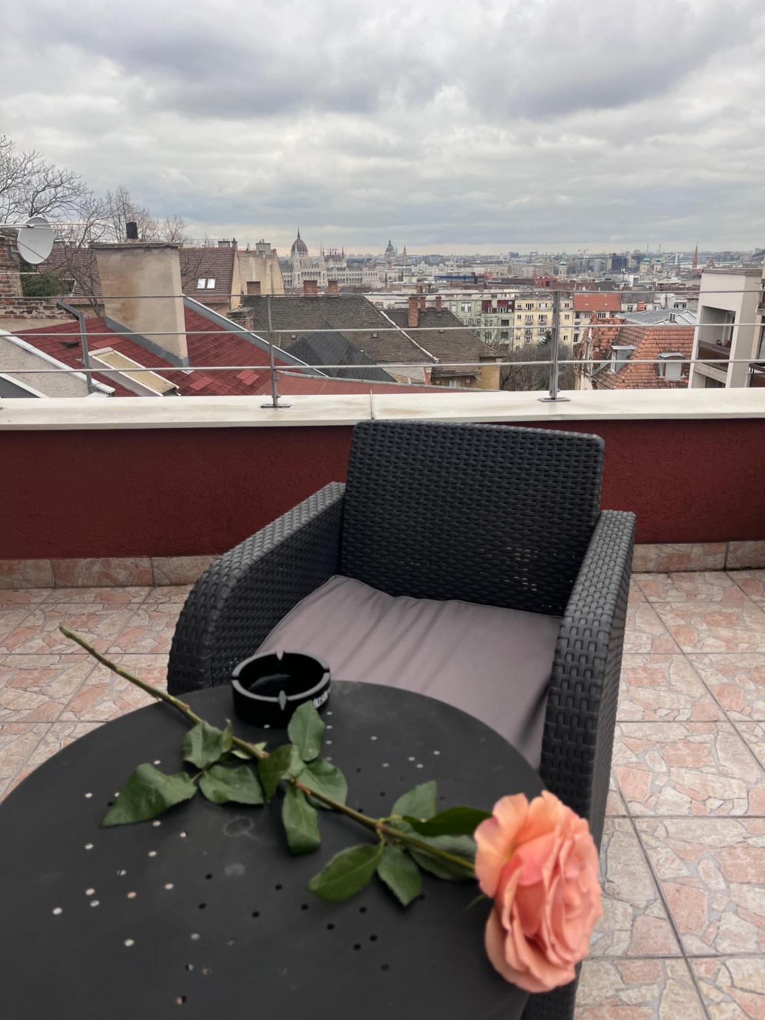 Hotel Rose City Boedapest Buitenkant foto